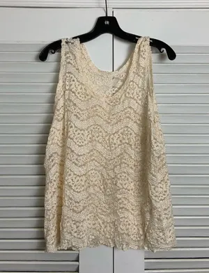 LG/XL Creme Floral Lace stretch Tank top thumbnail 5