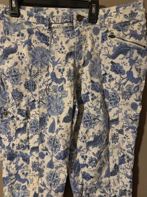 Beautiful floral no boundaries short pants thumbnail 2