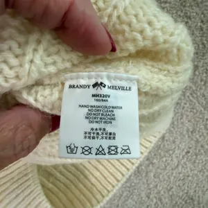 Brandy Melville Wool Cable Knit‎ Sweater One Size L/XL Cream V-Neck Fisherman thumbnail 5