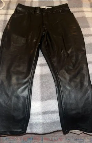 Abercrombie Skinny High Rise Leather Pants thumbnail 4