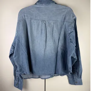 Old Navy Cropped Denim Button Down Shirt Light Wash Chambray‎ Western NWT XL thumbnail 2