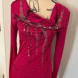 Miss Me magenta with rhinestones long sleeve top size-L thumbnail 4