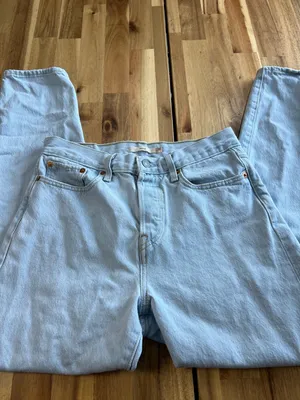 Levi’s Wedgie Fit Light Wash High Rise Jeans Women’s 28 thumbnail 5
