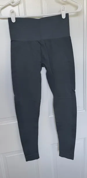 SET Active Gray‎ Seamless High Rise Leggings Size Small thumbnail 1