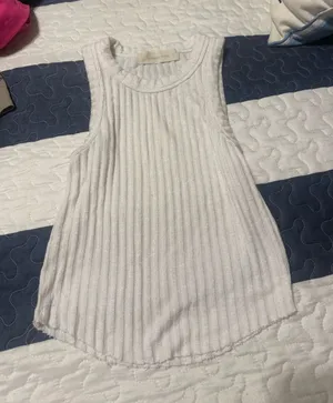 White tank thumbnail 1