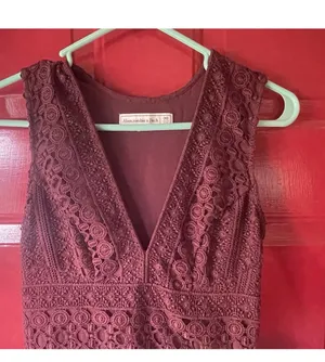 Abercrombie Burgundy Lace Dress Mini thumbnail 2