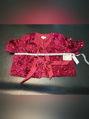 CeCe Cropped Velvet Sequin Short Sleeve Bow Front Top size Medium NWT thumbnail 8