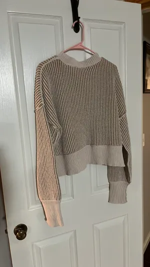 Boutique “New In” cropped fringed sweater Tan Size L thumbnail 4