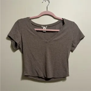 Bozzolo Chocolate V-Neck Ribbed Tee thumbnail 1