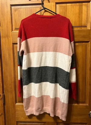 Women’s Cardigan Size L thumbnail 1