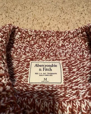 Abercrombie Off the Shoulder Sweater thumbnail 4