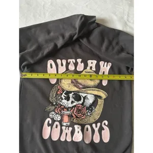 Love For Humanity Women's XS Sweatshirt Ultra Fleece Outlaw Cowboys Gray Comfort thumbnail 8