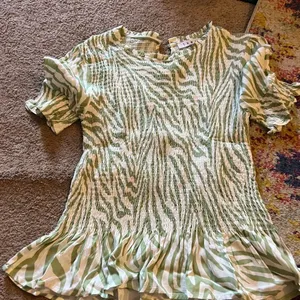 Thml small green and white blouse thumbnail 2