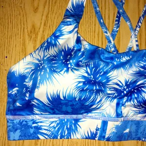New Women’s Blue Palm Trees Sports Bra Removable Padding Size Large thumbnail 3