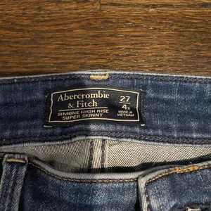 Abercrombie & Fitch High Rise super skinny jeans thumbnail 2