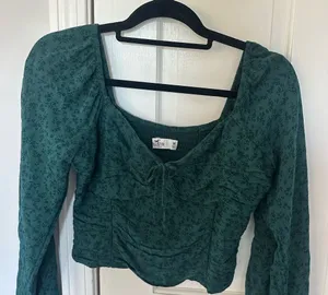 Hollister Dark Green Floral Blouse thumbnail 1