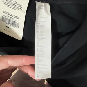 3136 | NWT Fabletics Powerhold Capri Compression Leggings Black Women L thumbnail 8