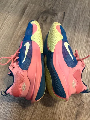 Boys Nike tennis shoes thumbnail 3