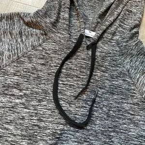 Outdoor Voices Cloudknit Hoodie Gray Womens Medium Activewear Athleisure Lounge thumbnail 5