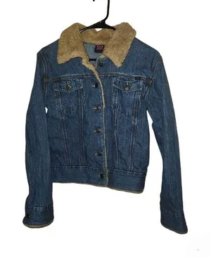 ezekiel Women's Blue Jean Jacket Size L 100% Cotton Size L. In Good Condition thumbnail 1