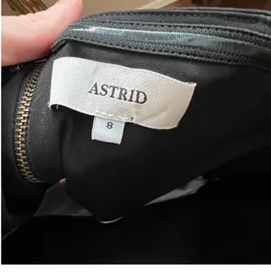 Astrid Black Size 8 thumbnail 4