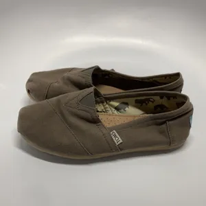 Toms taupe slip on shoes size‎ 7.5 thumbnail 5
