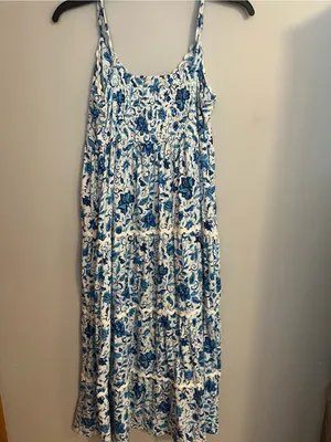 Blue Floral Tiered Maxi Dress with Spaghetti Straps thumbnail 4