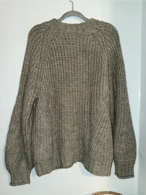 American Eagle V-Neck Chunky Knit Sweater - Grey thumbnail 4