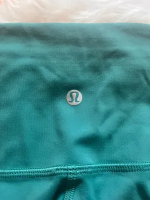 Lululemon Wunder Train 8” High Rise Teal Lagoon Bike Shorts thumbnail 4
