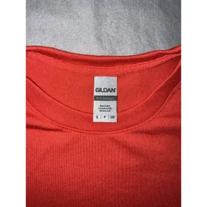 Gildan Ladies Red Shirt thumbnail 2