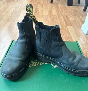 Dr. Martens Embury Chelsea Boots thumbnail 4