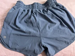 Lululemon Hotty Hot thumbnail 2