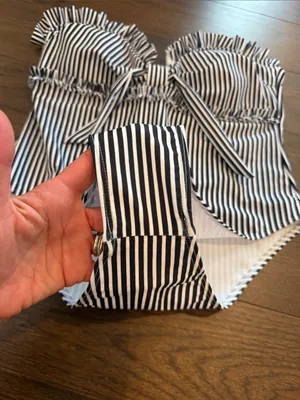 SHEIN Black & White Striped Women’s ' One-Piece Swimsuit Size Large - C45-055 thumbnail 5