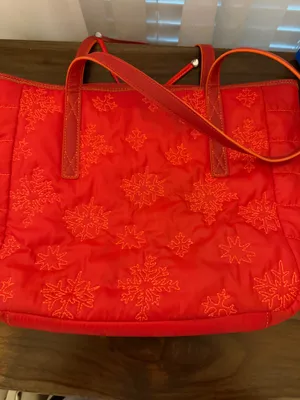 Princess Vera Wang quilted red snowflake tote bag thumbnail 5