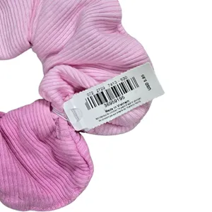 Aerie 4 Piece Scrunchie Set Floral Pink Giraffe Print Yellow Daisy‎ thumbnail 4