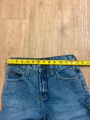 lei Mid-Blue High-Rise Wide-Leg Flare Jeans thumbnail 5