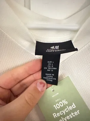 Men’s H&M Oversized Fit White Jersey USA Miami 83 Size Large NWT thumbnail 6