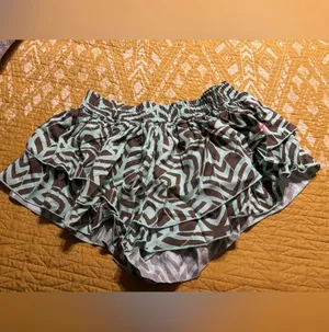 Free People✨ Printed Prima Shorts NWT thumbnail 2