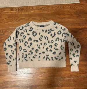 Abercrombie Sweater thumbnail 3