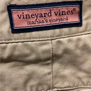 Women’s vineyard vines khaki trousers 32 x 32 thumbnail 3