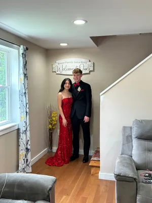 Full Sequin Red Prom Dress Size 0 thumbnail 2