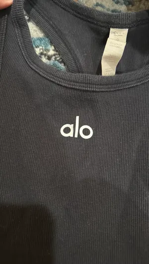 Alo Tank Yoga thumbnail 2