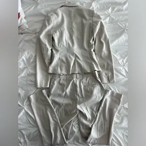 Elegant Beige Blazer and Pants Set Size 2 thumbnail 3