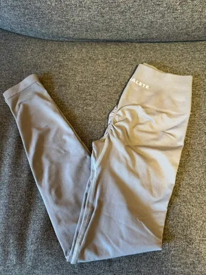 Alphalete Amplify leggings thumbnail 1