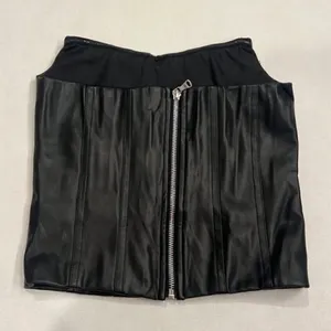TIGER MIST CAYENNE LONGLINE TOP BLACK thumbnail 4