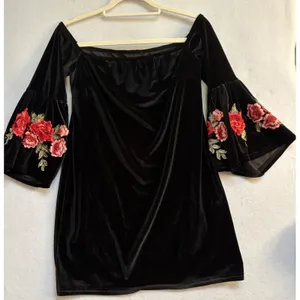 Pretty Angel Black Velvet Off The Shoulder Mini Dress Floral Embroidered Bell Sleeve Shift thumbnail 2