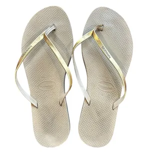 HAVAIANAS Metallic Gold and tan Flip FLops Thongs Flats Size 9/10W thumbnail 1