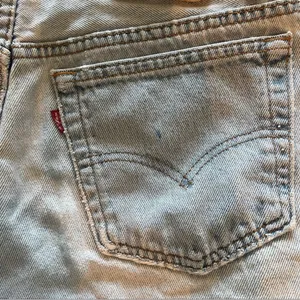 Levis denim light wash shorts thumbnail 9