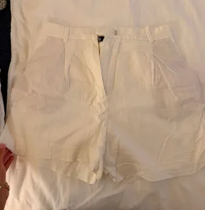 Zara White Linen Shorts thumbnail 1