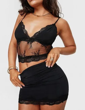 Super cute and stretchy mini skirt with lace detail from Amazon. Fits like a medium. Worn once to try on. #goingout thumbnail 1